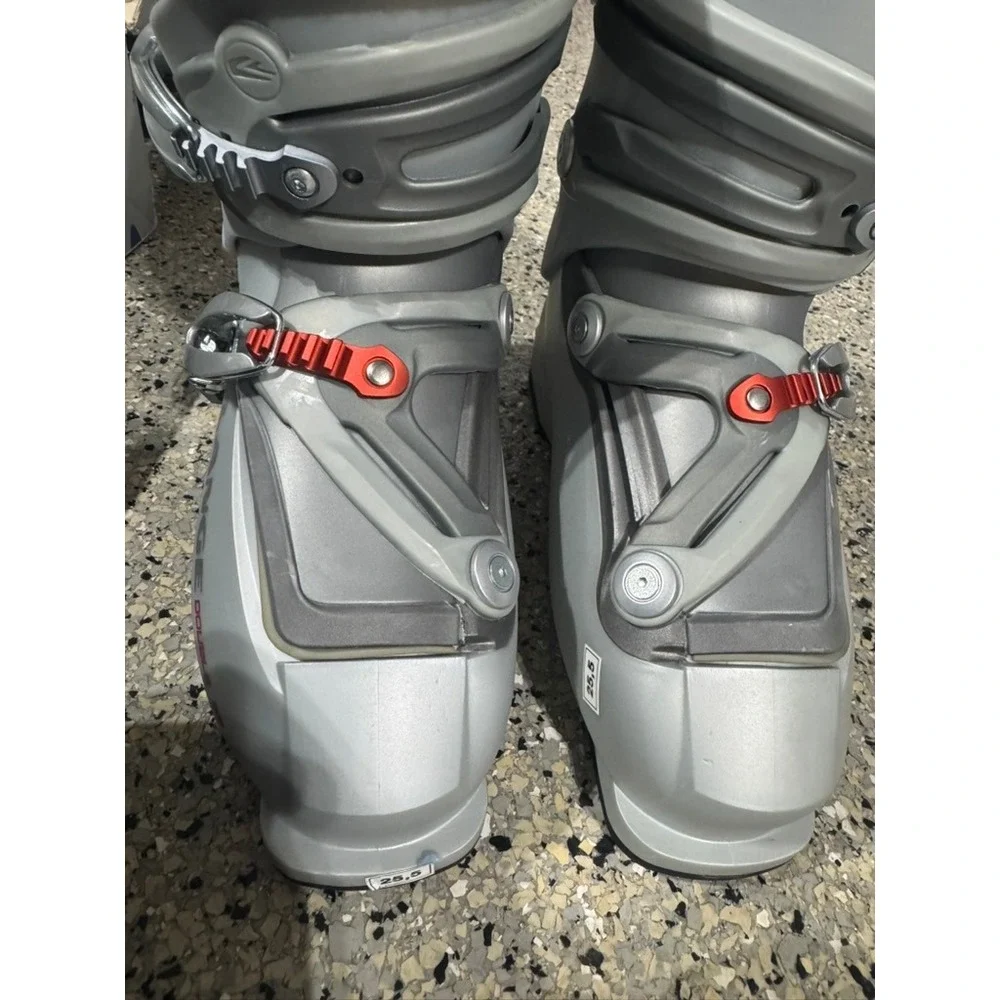 New Old Stock Lange Double 55 Womens Ski Boots 25.5 Retired‎ Model